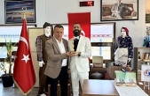 Akif Manaf’a Büyük Mübadele Derneği’nden “Evrensel Kardeşlik ve Barış Ödülü”